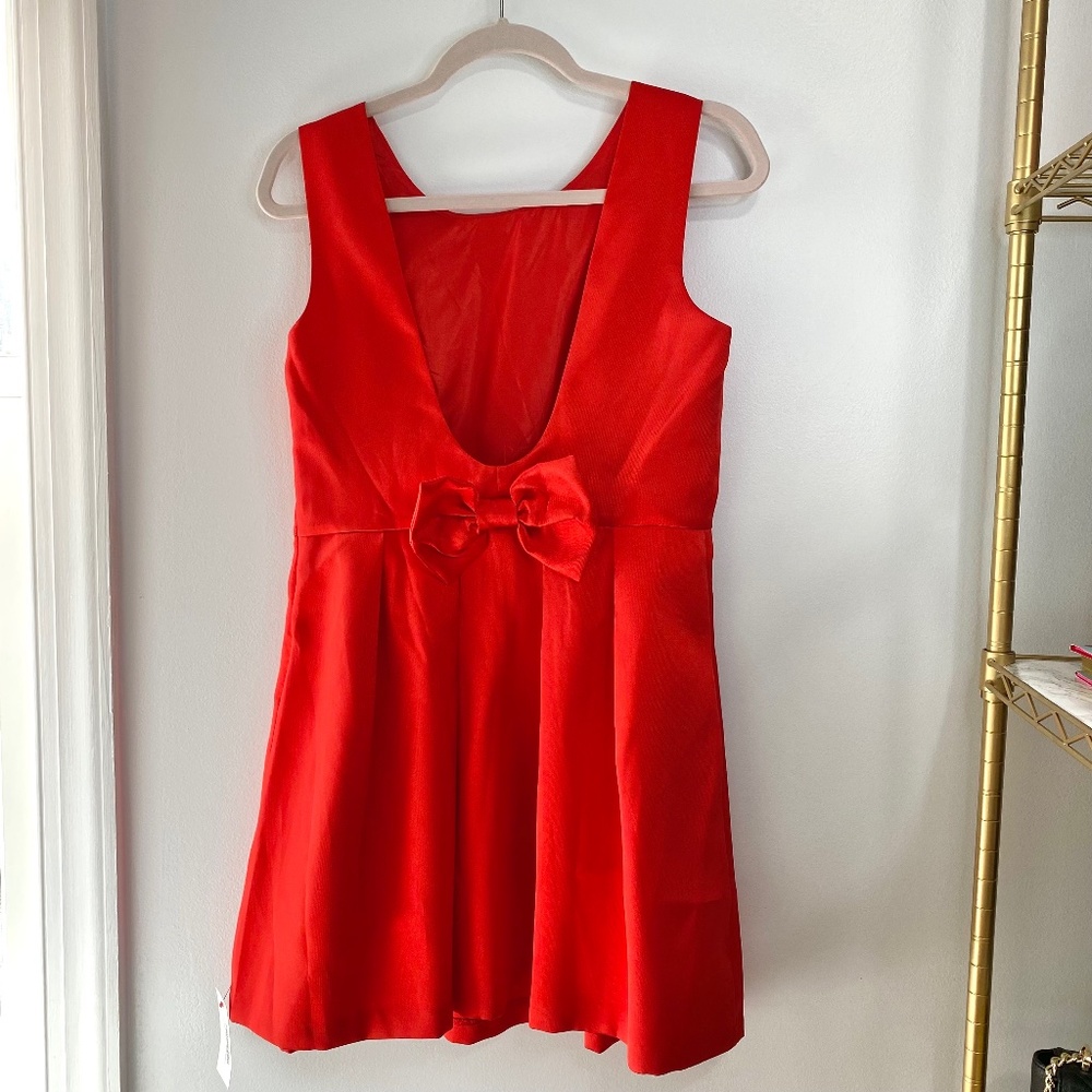 NWT Red Dress Boutique Open Back Red Dress With Bow in Size Medium